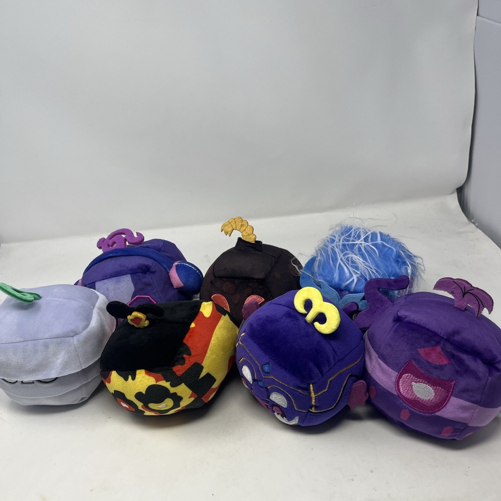 Blox Fruits Mystery Collectible Plush Toy Small 4" Lot Of 7 (2 Codes)